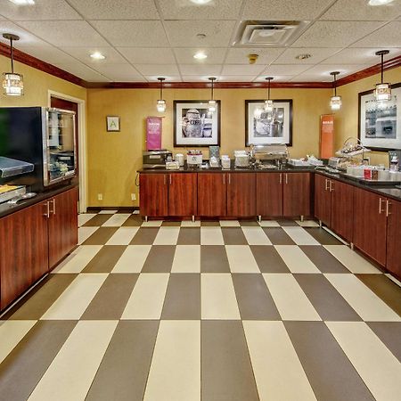 Hampton Inn Corinth Екстер'єр фото