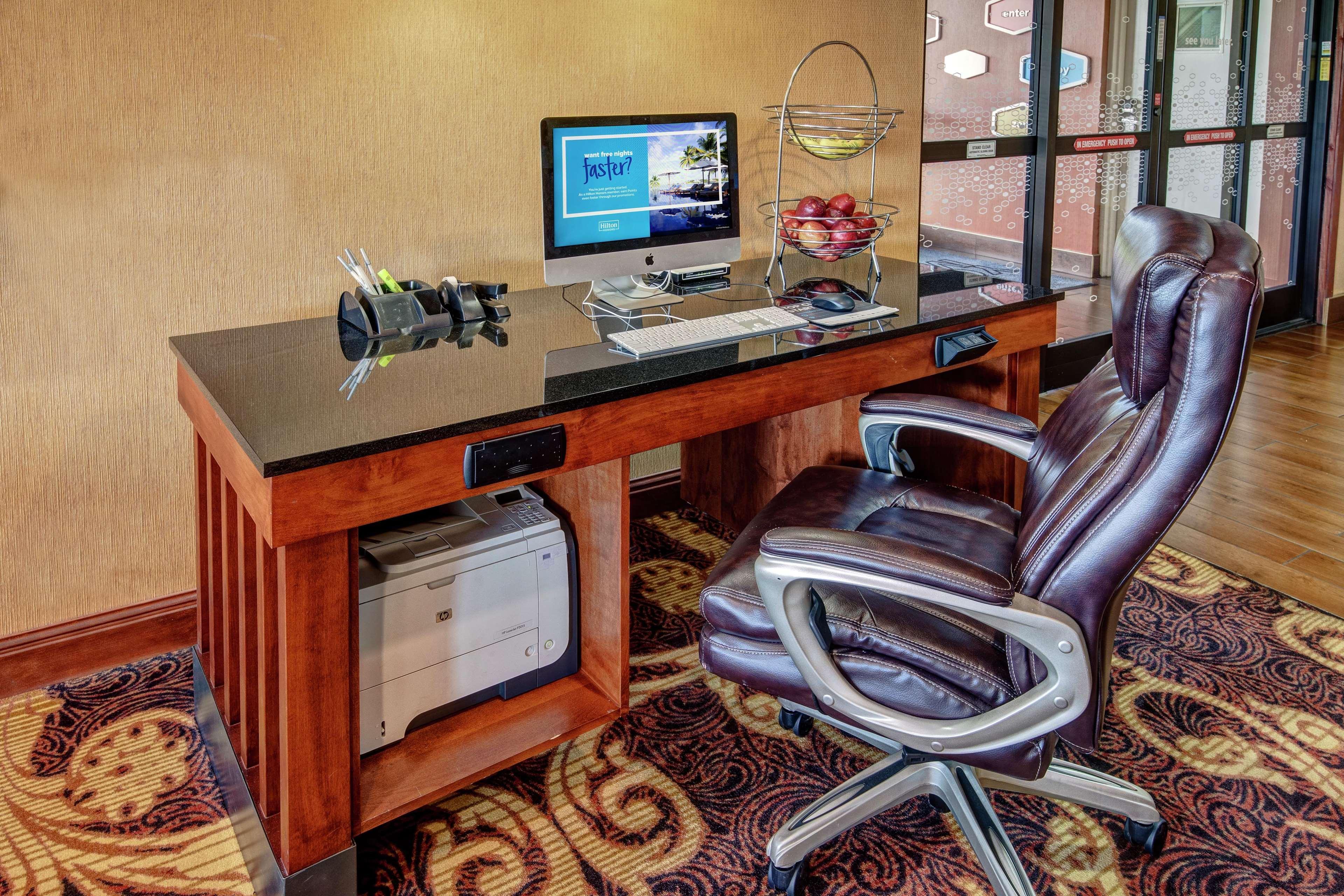 Hampton Inn Corinth Екстер'єр фото