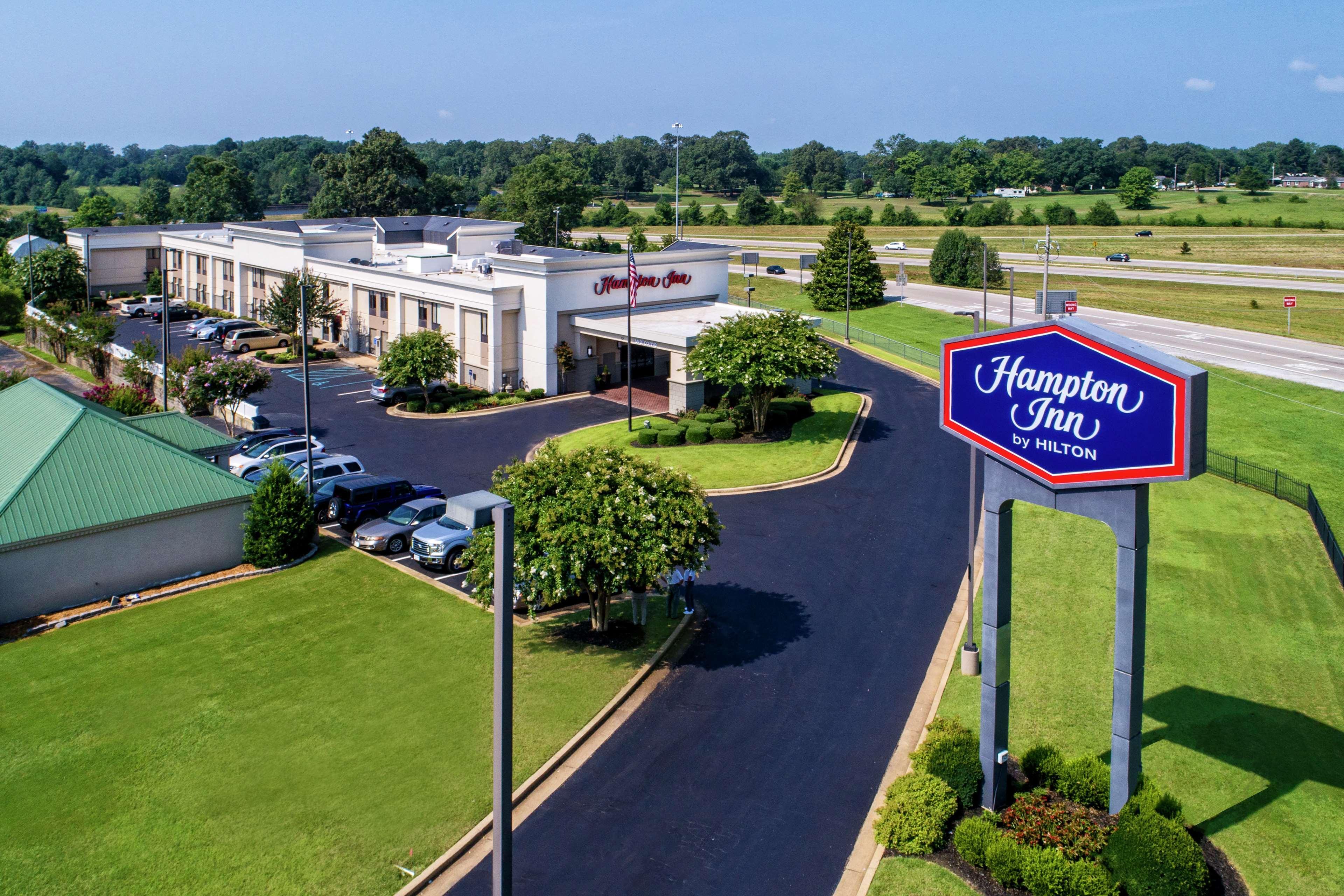 Hampton Inn Corinth Екстер'єр фото