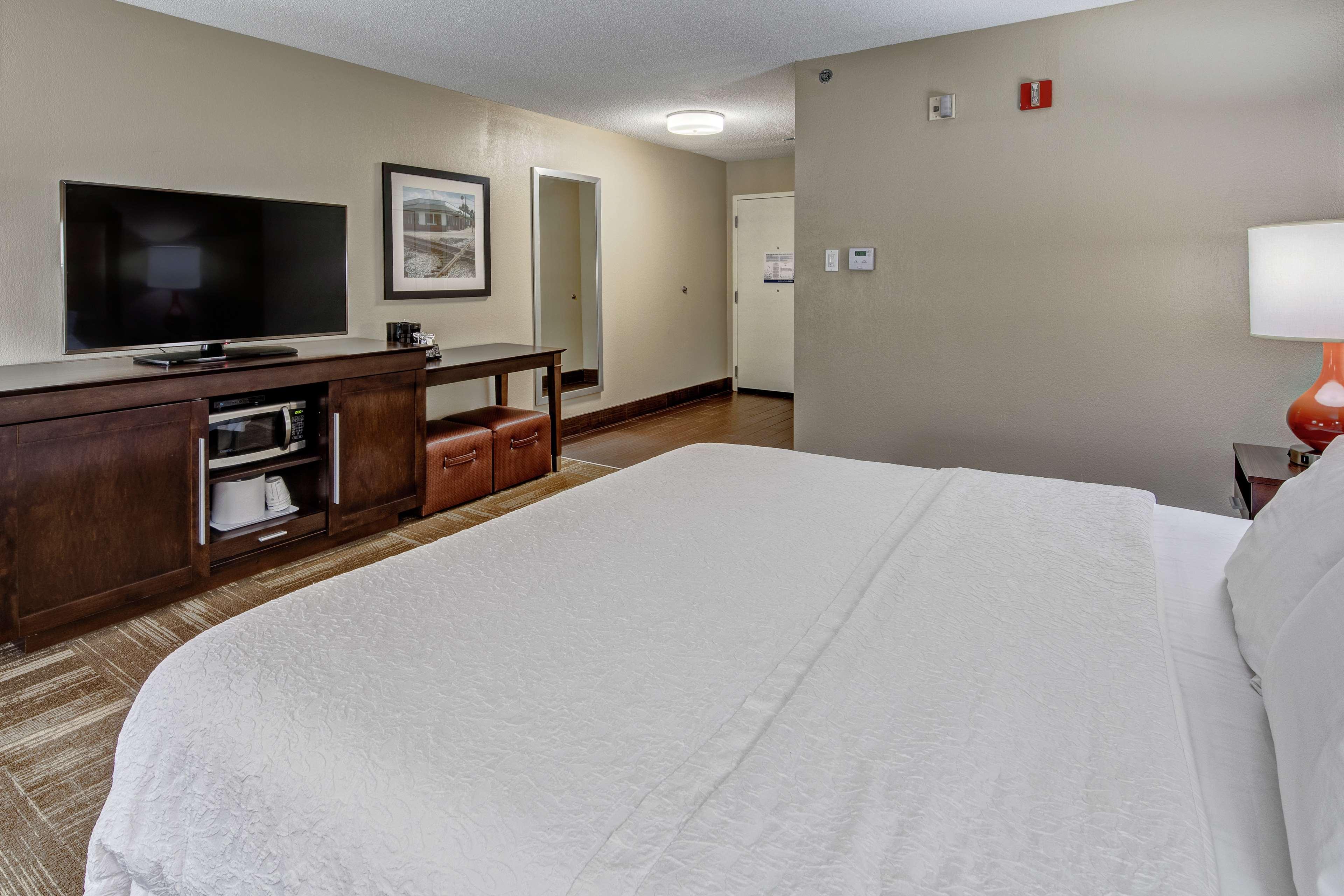 Hampton Inn Corinth Екстер'єр фото