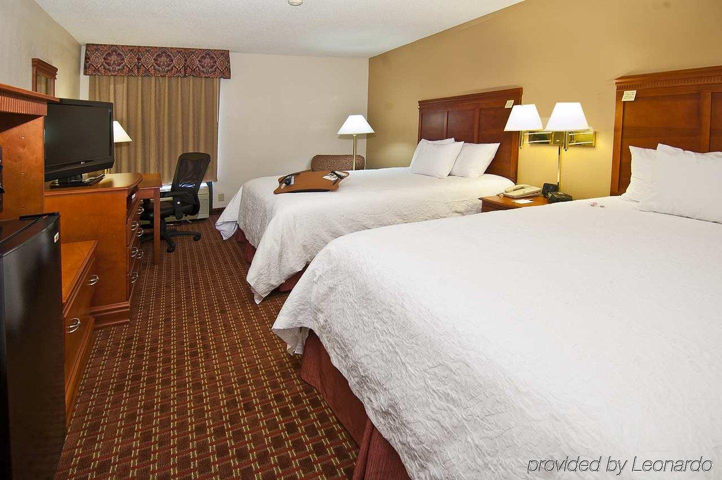 Hampton Inn Corinth Екстер'єр фото